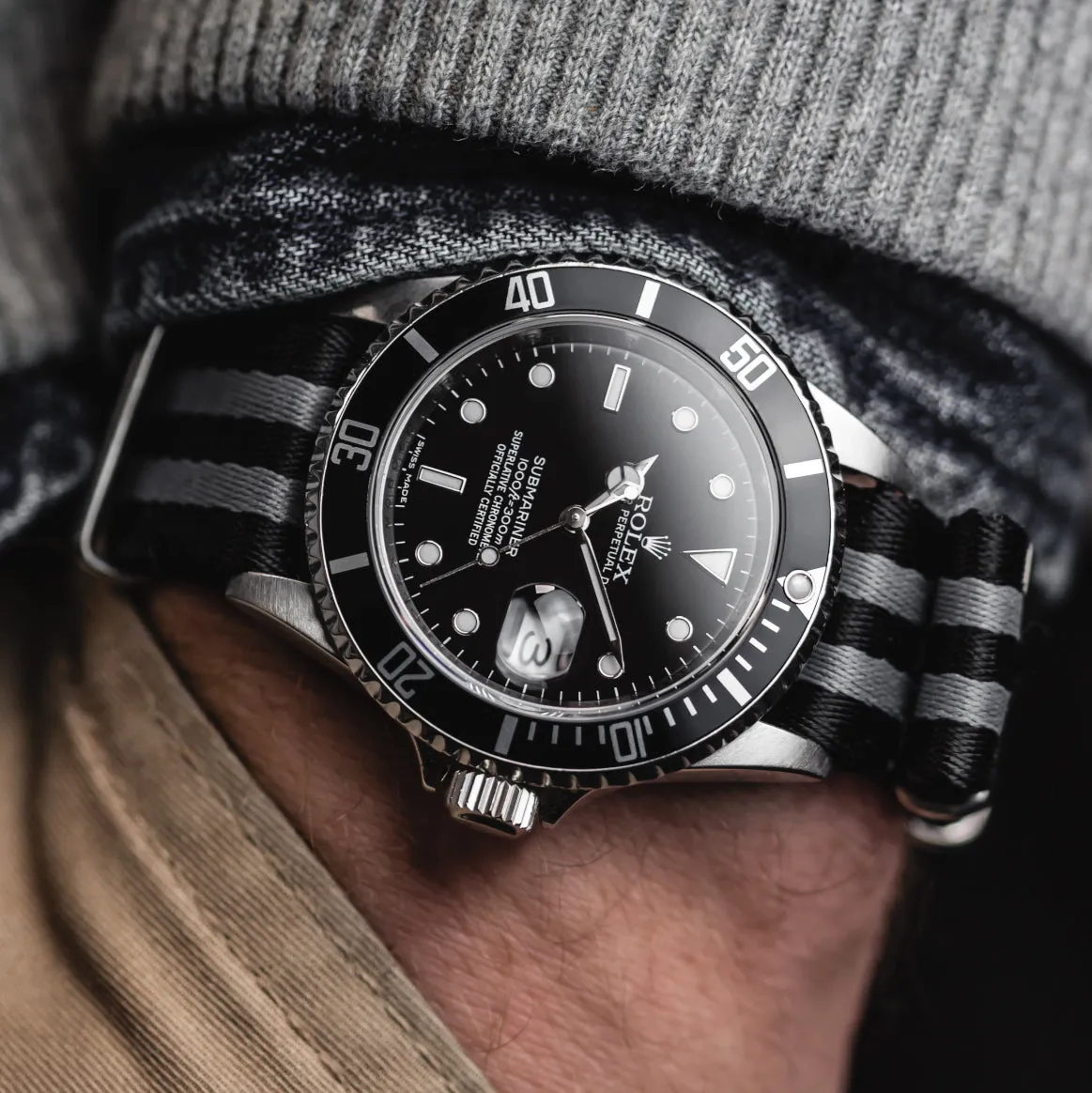 1973 British Military Watch Strap: ARMOURED - Navy Bond, Polished