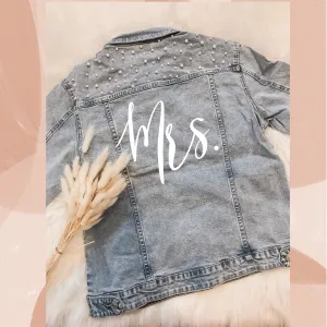 Custom Pearl Denim Jacket Mrs, Custom jacket for bride, Bridesmaid Denim jacket, Bridal party denim jacket