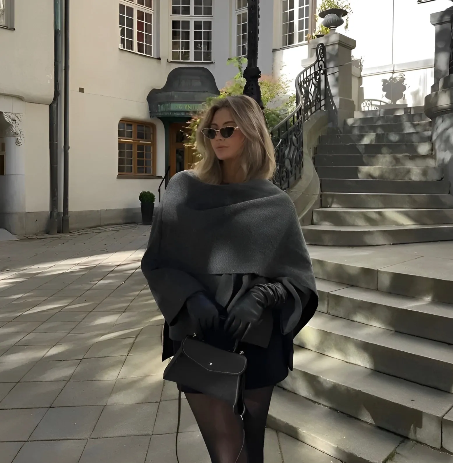 Elif - Viral Cape Coat