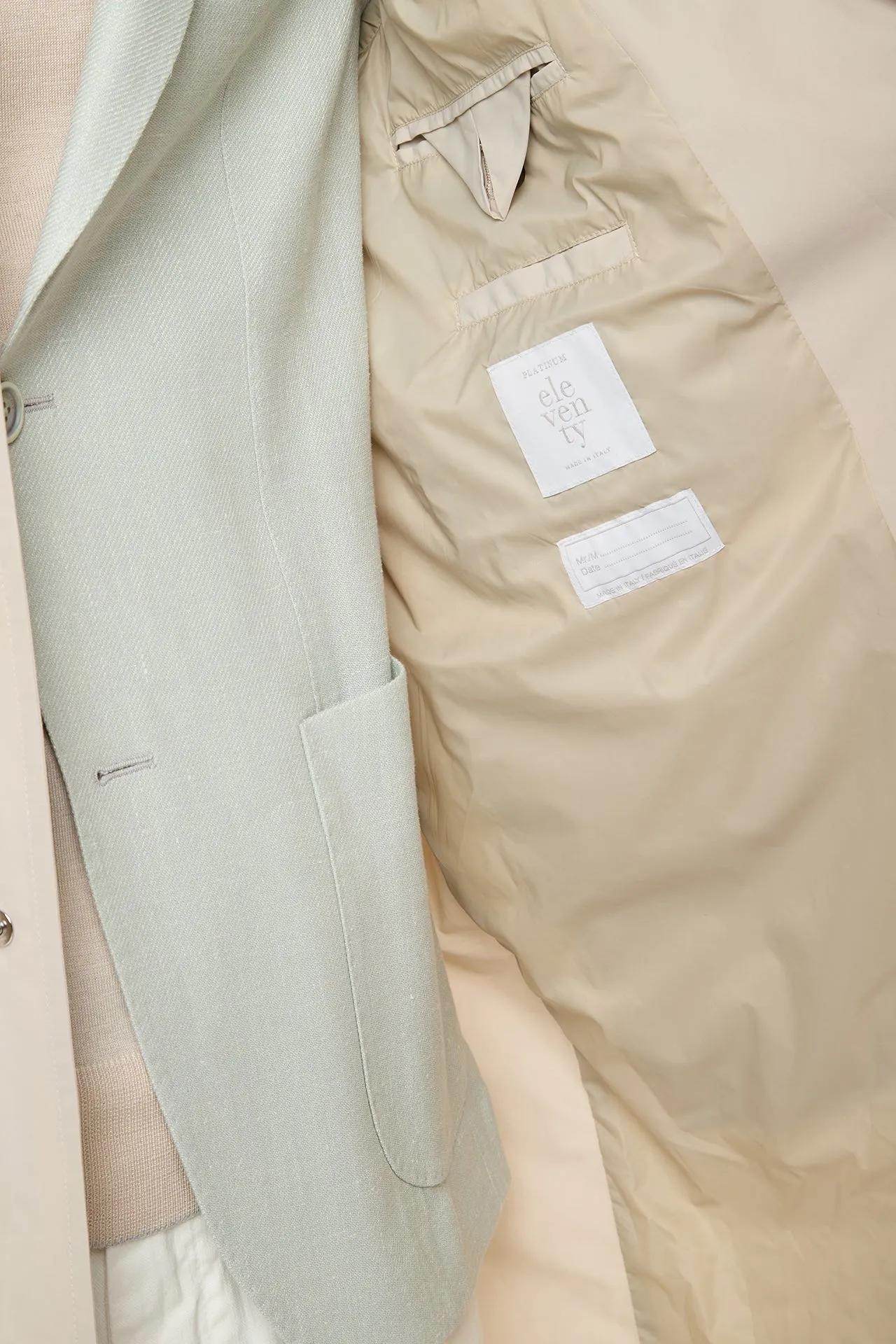 TRENCH COAT WITH DETACHABLE HOOD