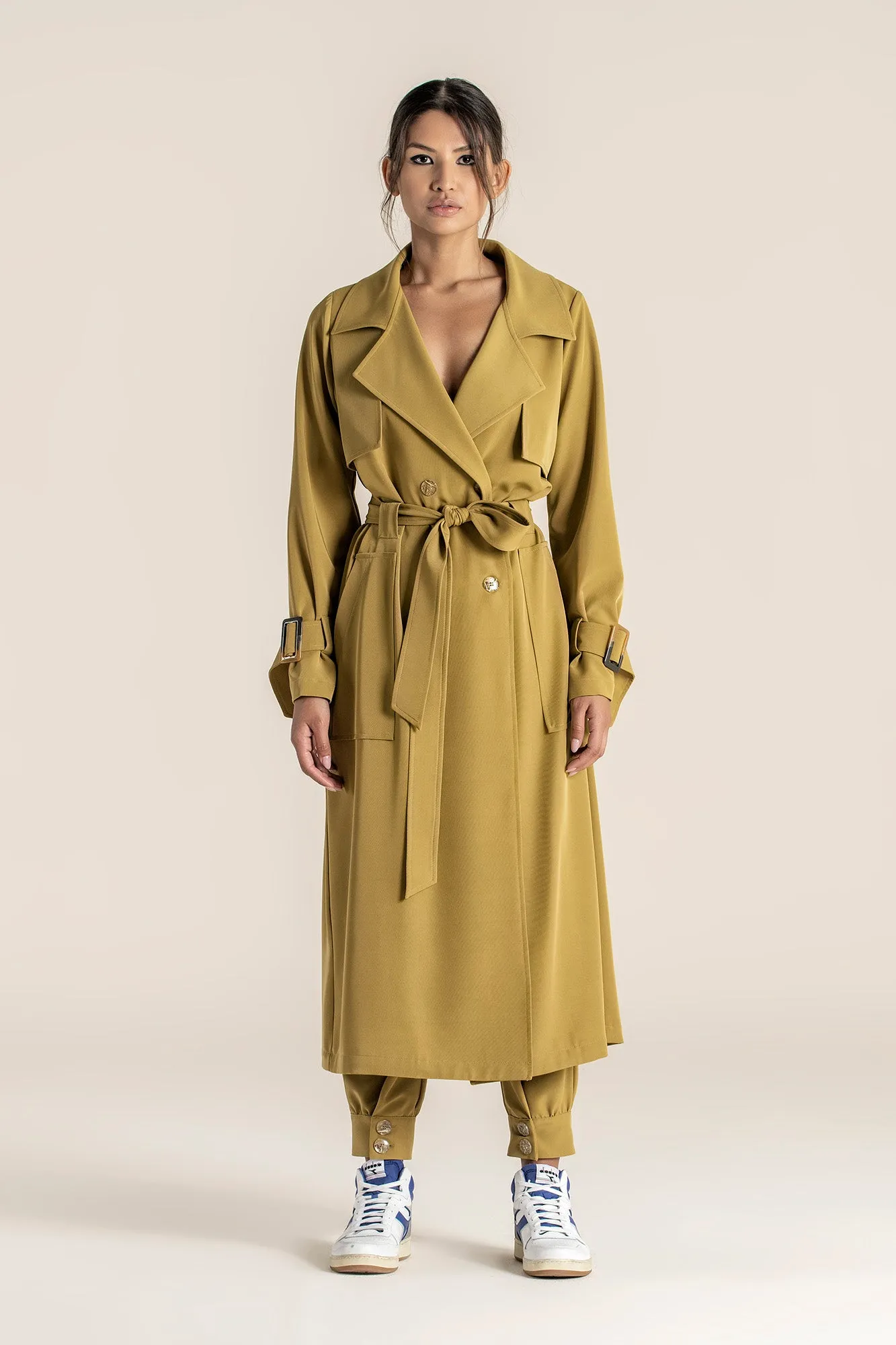 TRENCH COAT